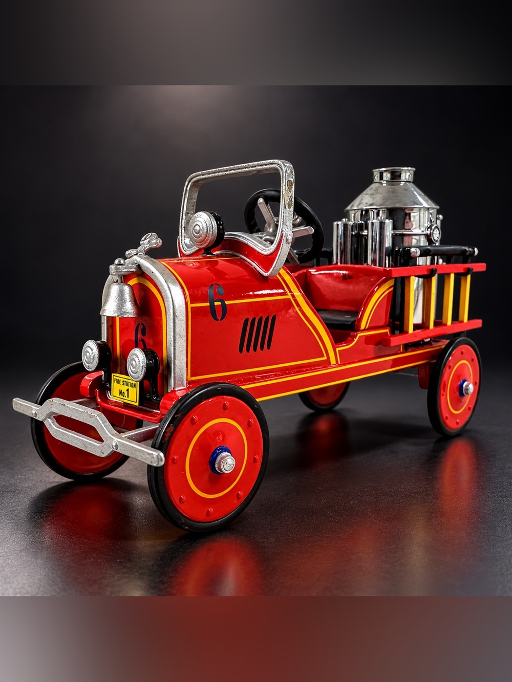 Hallmark 2000 1924 Toledo Fire Engine #6 Kiddie Car Classics Ornament QX6691